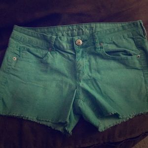 Blue/green corduroy cut off style short